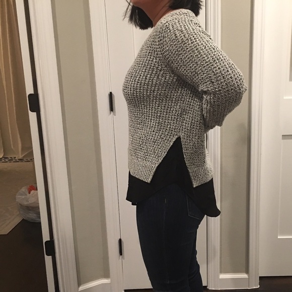 2in 1 sweater size M - Picture 3 of 4