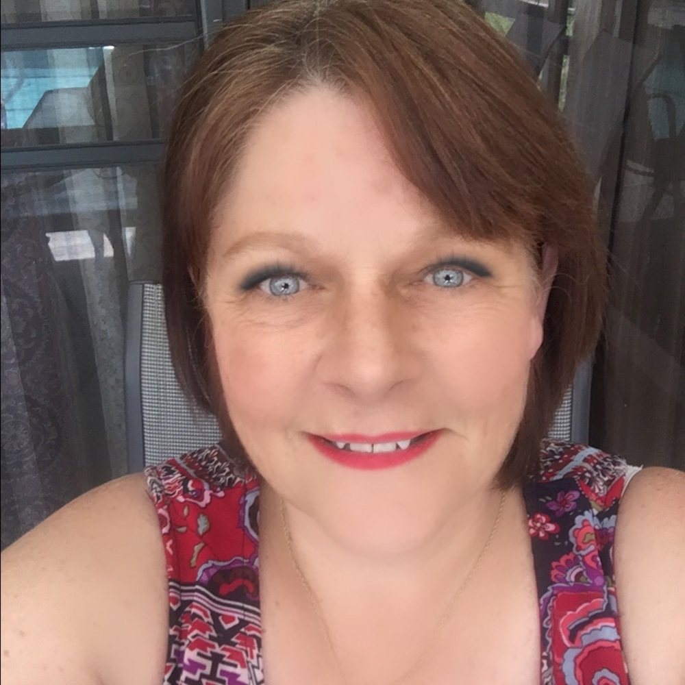 Meet your Posher, Linda