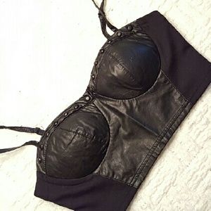 • F21 Crop Top •