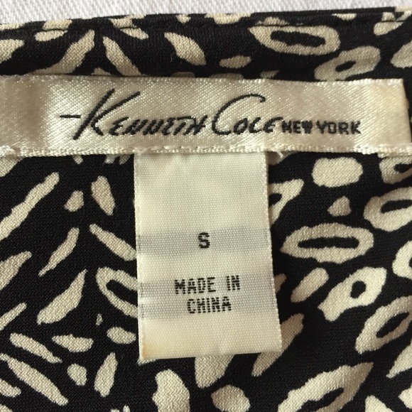 Kenneth Cole Sleeveless Classic - Picture 2 of 4