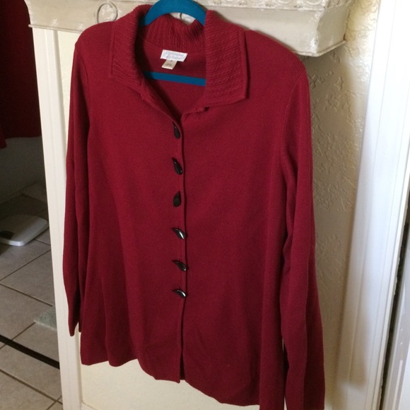 Button up  cardigan. With decorative buttons.