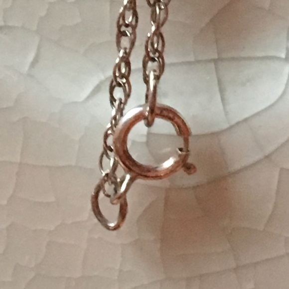 Sterling and Garnet necklace - Picture 3 of 3