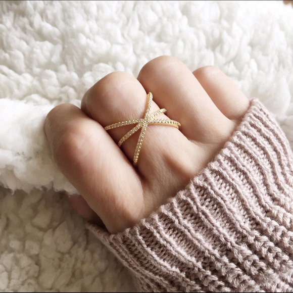 Gorgeous 925 Sterling silver ring