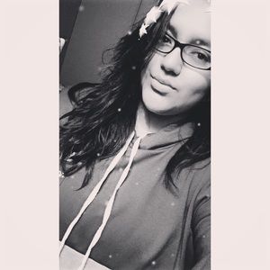 Meet your Posher, Jasmine