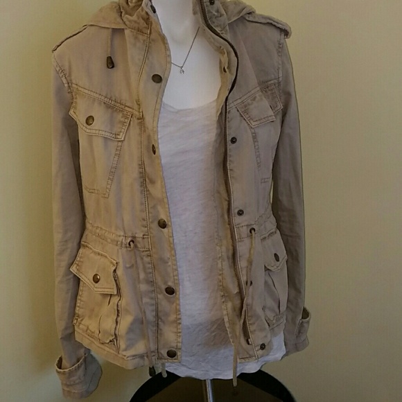 Aritzia/talula surplus style jacket