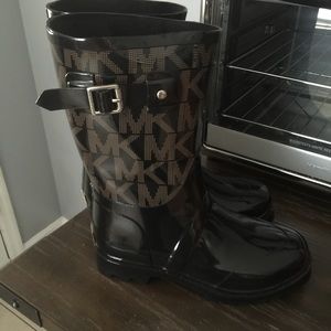 Michael Kors Boots only worn once