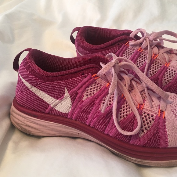 Pink Nike flyknit 🎀