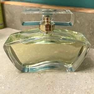 Jennifer Aniston perfume.