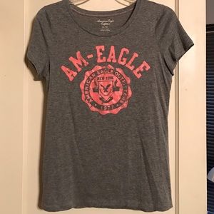 American Eagle t shirt