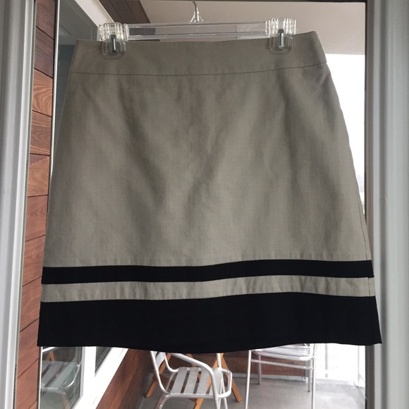 LOFT outlet cream & black detailed midi skirt-sz 4