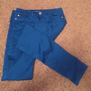 Celebrity.pink blue skinny jeans