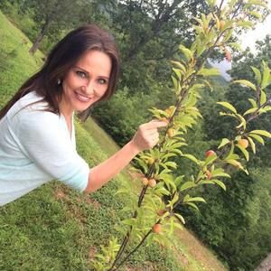 Meet your Posher, Lynette