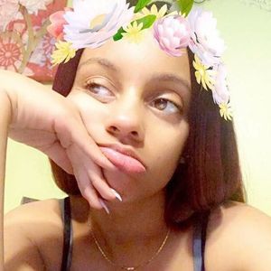 Meet your Posher, Briana