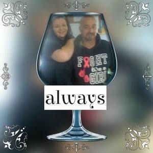 Meet your Posher, Lorie