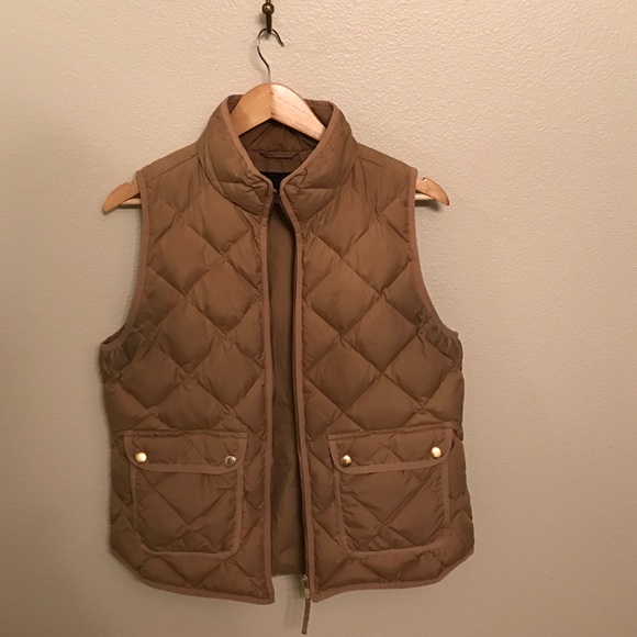 Medium Tan jcrew puff vest