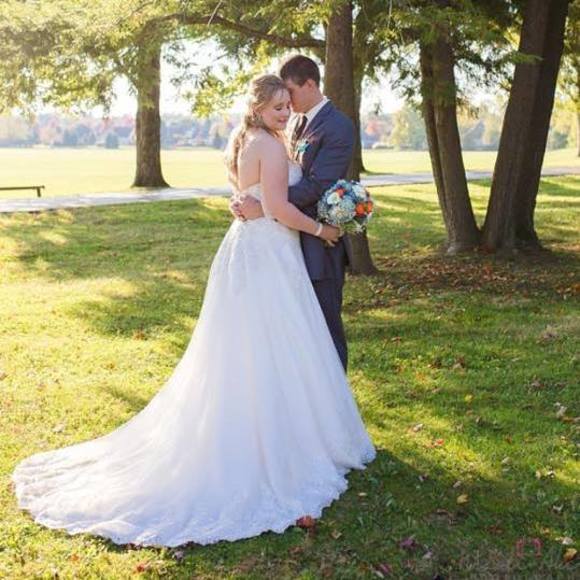 Meet your Posher, Sarah - Picture 1 of 1