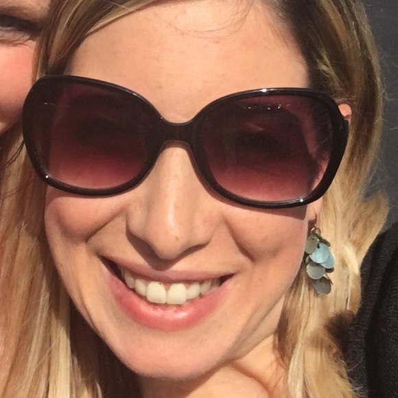 Meet your Posher, Renata