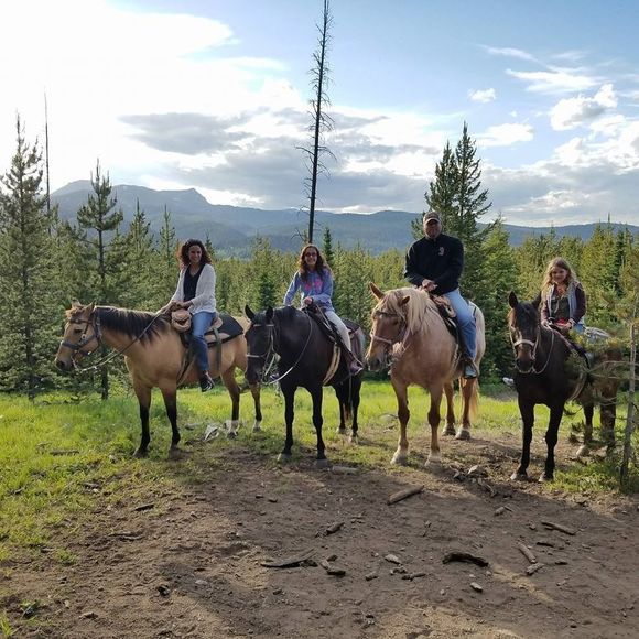 Meet your Posher, Lori - Picture 1 of 1