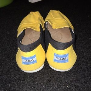 Toms Slip Ons