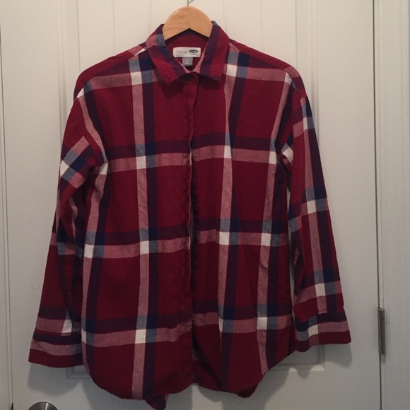 Old navy boyfriend flannel button up.
