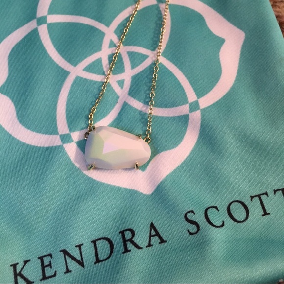 Iredescent Isla Kendra Scott NWOT includes bag!