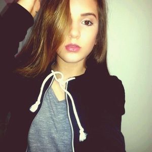 Meet your Posher, Ashley