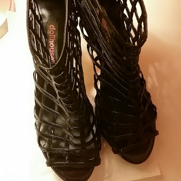 Booties - Picture 3 of 4