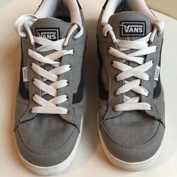 Vans MENS grey and black sneaker.