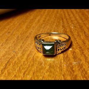 Vintage 14k green tourmaline ring