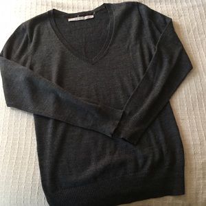 Old Navy V-neck Sweater