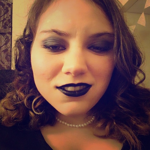 Meet your Posher, Jazmine