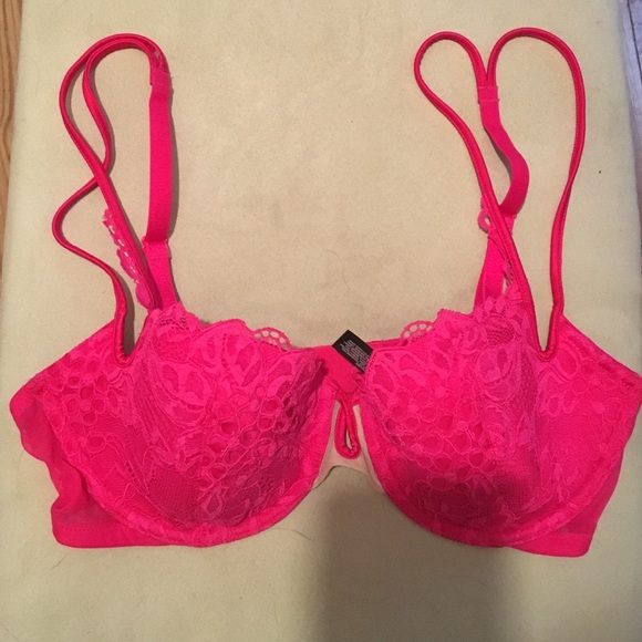 Victoria's Secret pink lace demi bra. Size 34 D.
