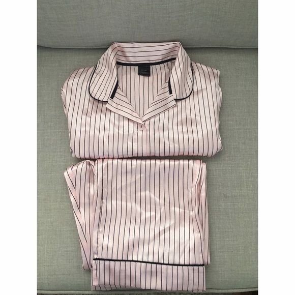 Apt. 9 pink satin pajamas NWT
