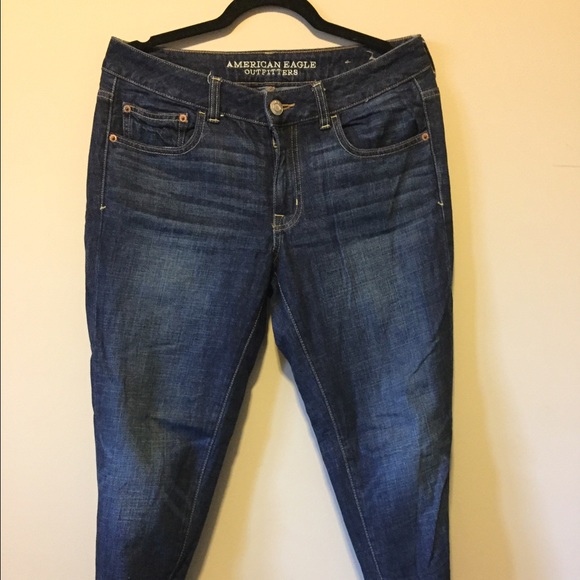 American eagle rolled Capri jeans