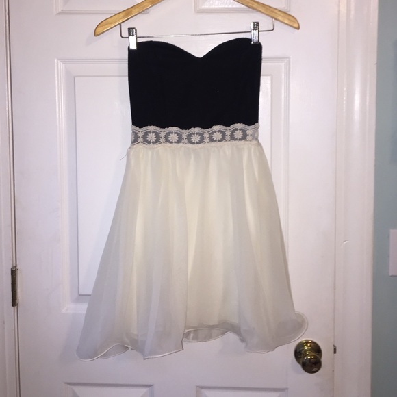 Mini dress with waist cut out