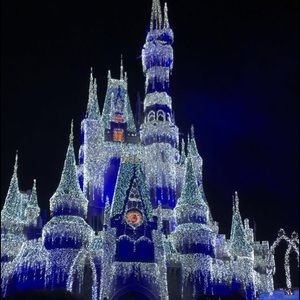 Meet your Posher, Hallie