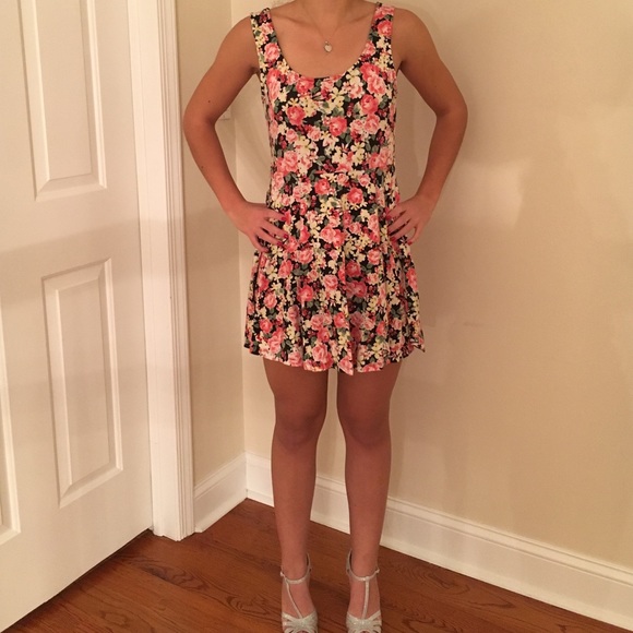 Forever 21 Dresses & Skirts - Forever21 Dress 👗