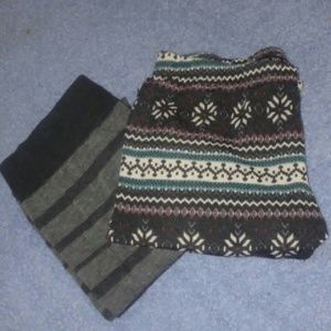 2 pairs of leggings