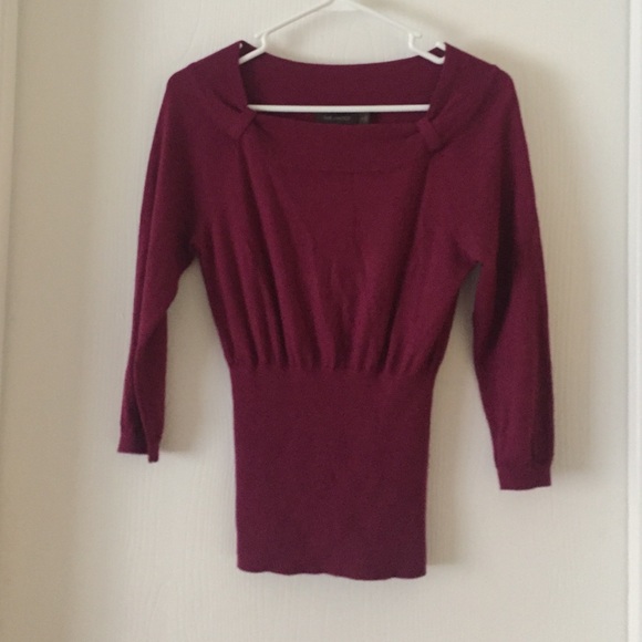 Limited maroon sweater