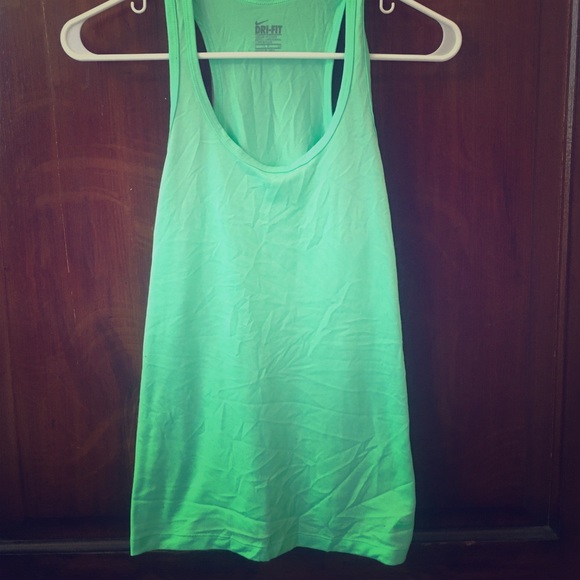 Nike Dry Fit Top Size Small