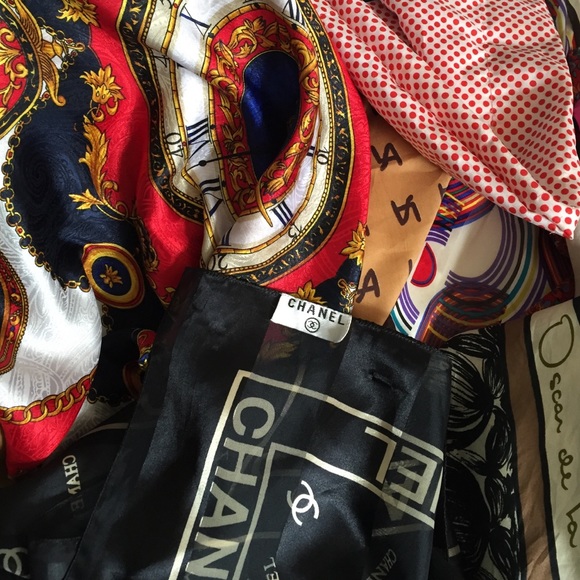 Bundle of vintage scarves - Oscar etc.