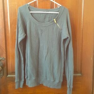 GAP sweater size Medium