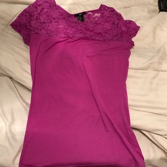 A good condition, chic! Shirt you'll love to wear