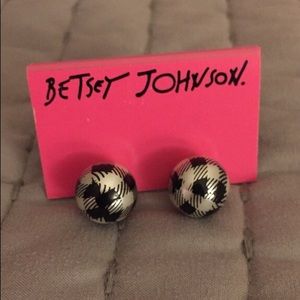 Betsey Johnson houndstooth earrings