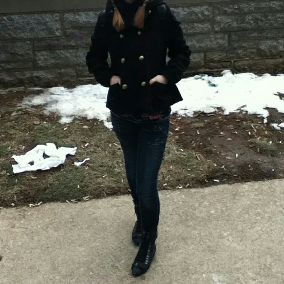 H&M Caplet Style Black Peacoat