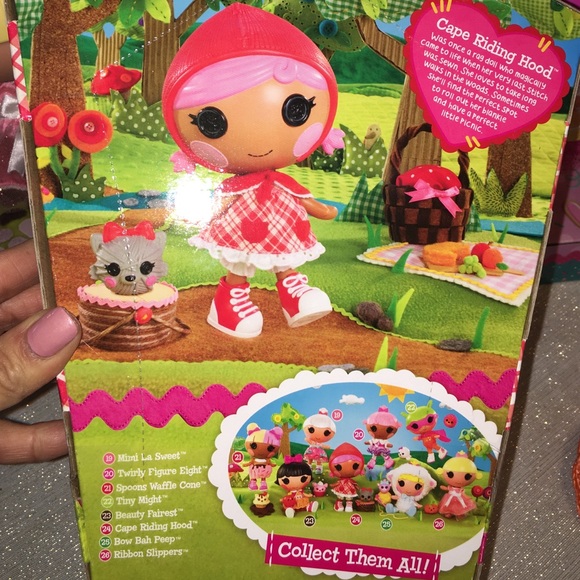 Cape Riding Hood Lalaloopsy Littles-NEW - Picture 3 of 4