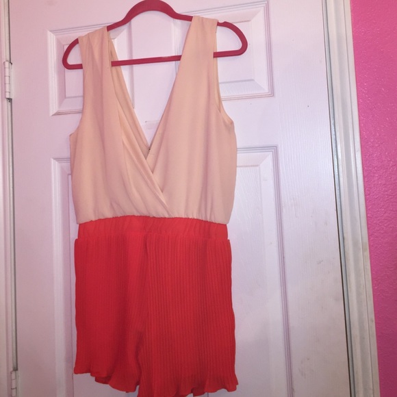 Jump suit ! - Picture 2 of 2