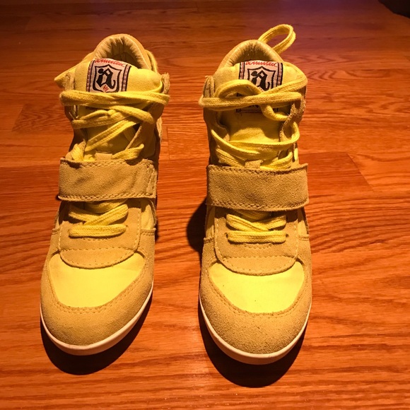mustard yellow womens sneakers