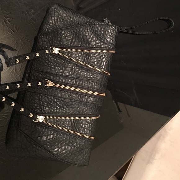 Aldo Clutch