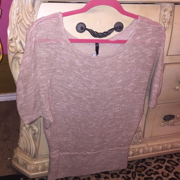 Tan shirt - Picture 1 of 1